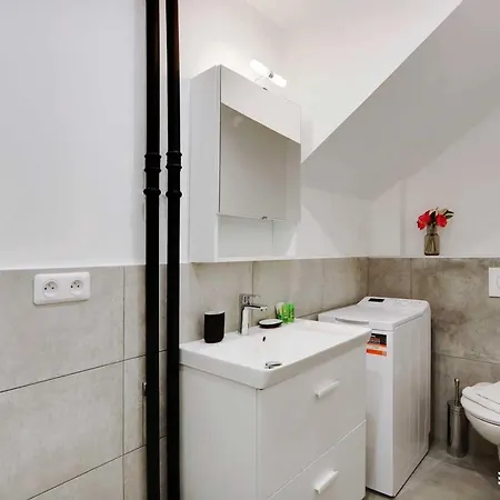 Cosy - 2br 6p - Saint-lambert